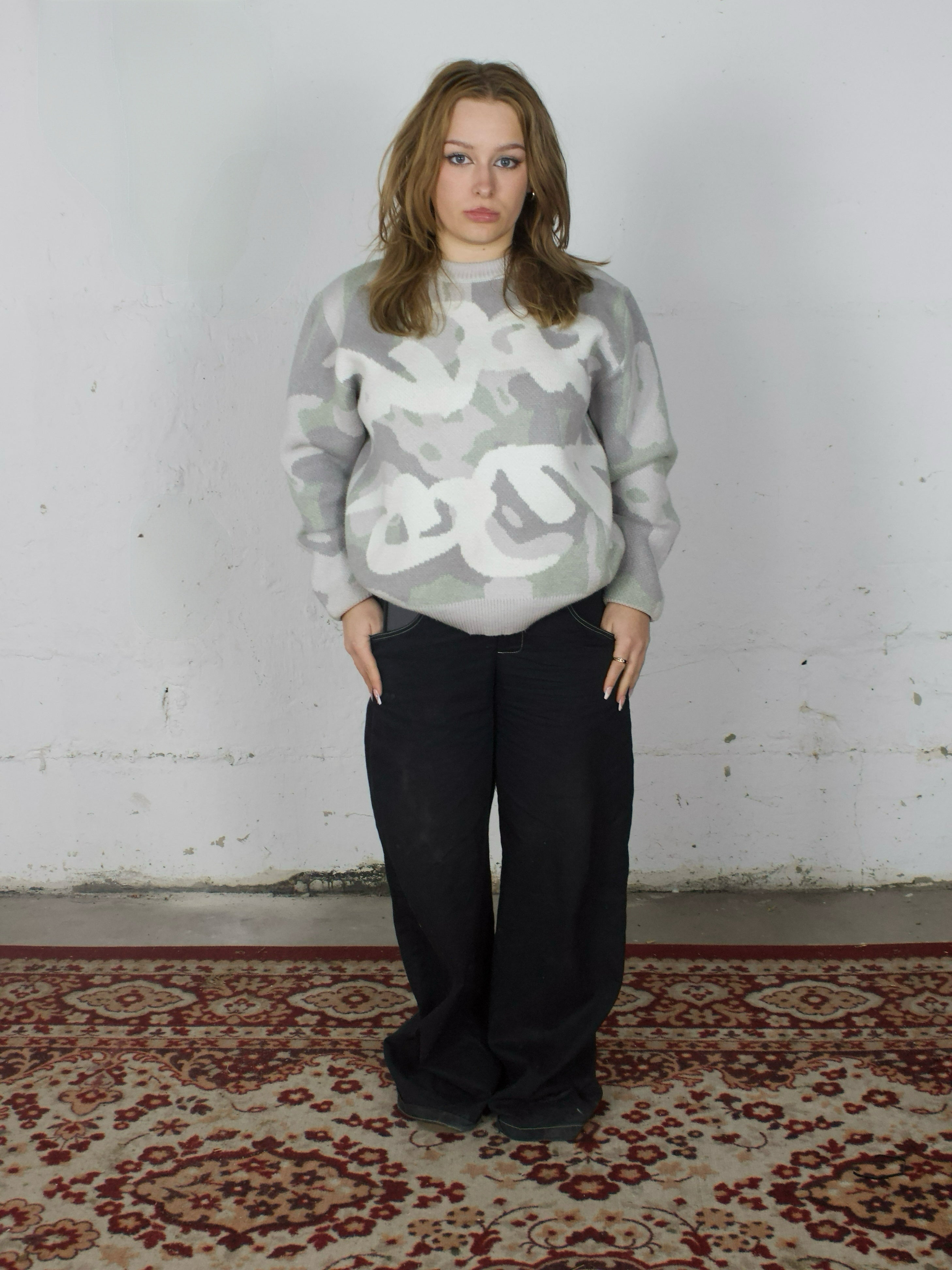 AVR KNIT SWEATER ACID GREY